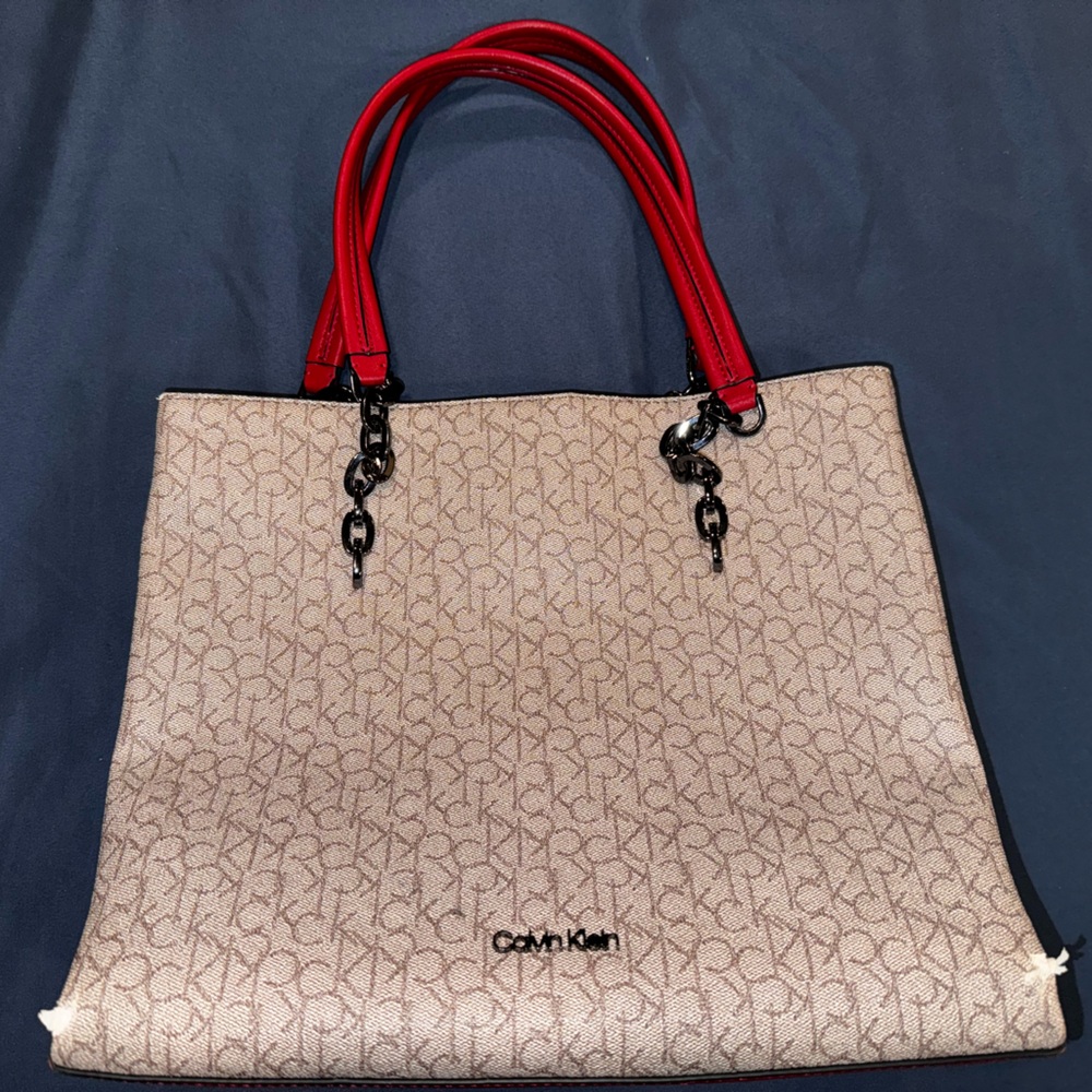 CALVIN KLEIN PURSE